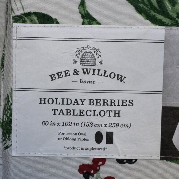 Bee & Willow Home Holiday Berries Tablecloth 60x102" Christmas Oblong NEW NIP - Picture 3 of 7
